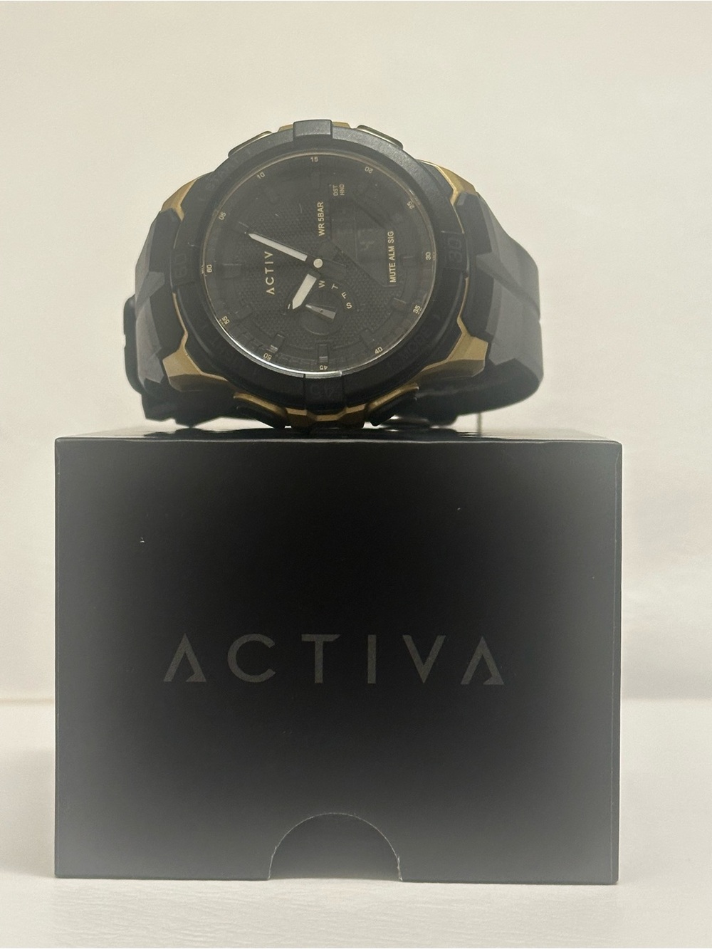 Activa X Invicta Digital Essentials Watch - Picture 3 of 5